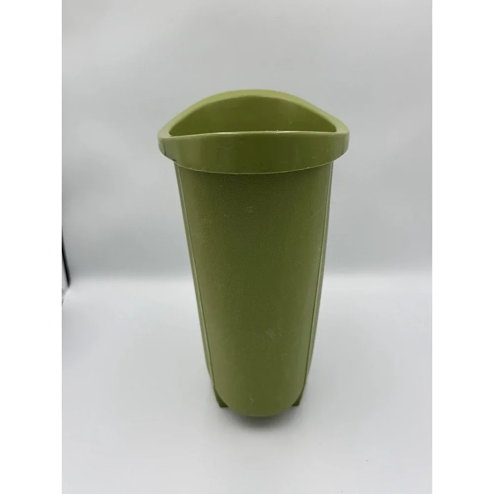 Vintage 1960s-1970s Avocado Green Footed Plastic Waste Basket Leaf Design